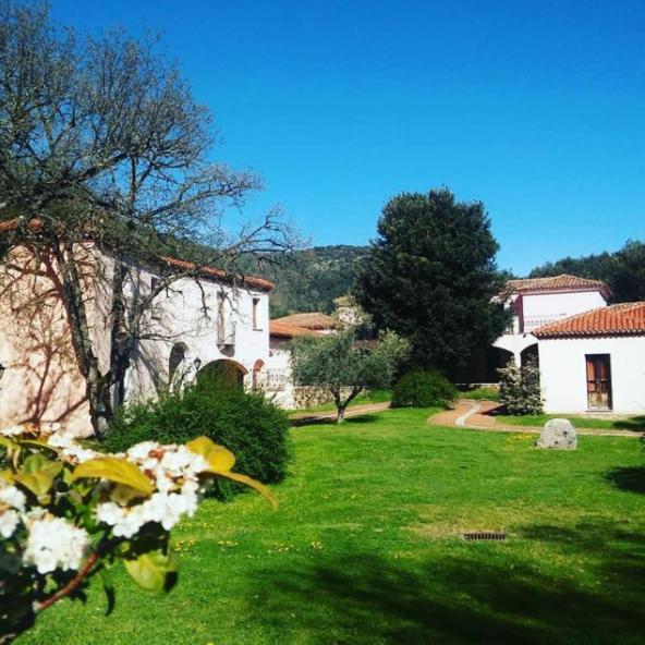 Hotel Taloro Gavoi Εξωτερικό φωτογραφία